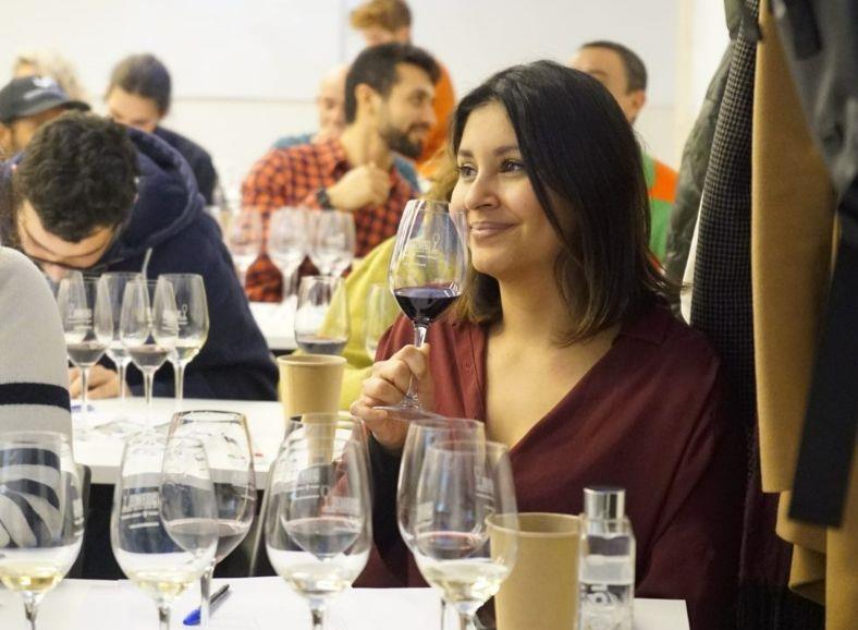 Los matices del vino en la semana presencial del Curso de Iniciación a la Sumillería